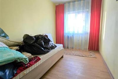 Dacia - statia Columnei, 3 camere decomandat cu geam la baie, liber - 3