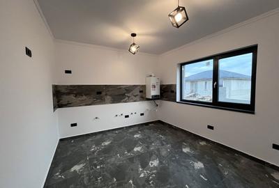 Casă cu 3 camere în Central - 2