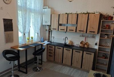 Apartament cu 2 camere decomandat în Berceni - 1