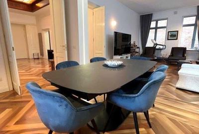 Apartament cu 3 camere decomandat în Ultracentral