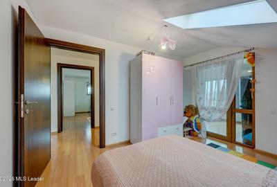 Casă individuală cu 11 camere cu Canalizare în Mogoșoaia - 12