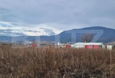 Teren de 1500 mp, în Central - 2