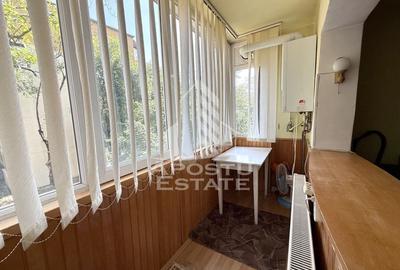 Apartament cu 3 camere, etaj 1, centrala proprie,garaj, zona Girocului - 12