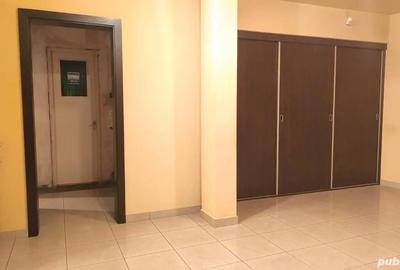 Apartament cu 3 camere decomandat în 22 Decembrie - 2