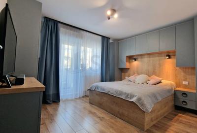 Apartament cu 3 camere decomandat, mobilat în 13 Septembrie - 7