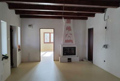 Casă cu 4 camere în Doba - 7