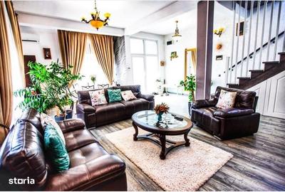 Casă cu 6 camere cu Teren 421 Mp în Central