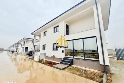 Casă cu 5 camere cu Teren 250 Mp în Clinceni