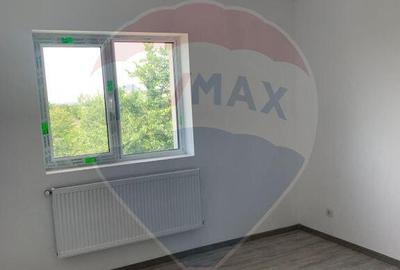 Casă cu 4 camere cu Teren 194 Mp în Pantelimon