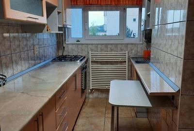 Apartament cu 2 camere decomandat în Dâmbu Pietros - 4