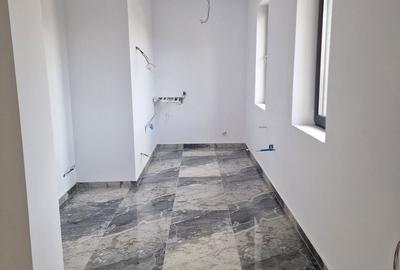 Casă cu 5 camere cu Teren 220 Mp în Apărătorii Patriei - 4