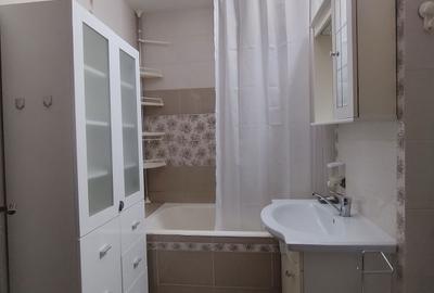 Apartament cu 3 camere decomandat în Central - 2