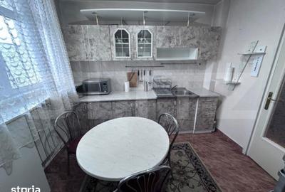 Apartament cu 3 camere semidecomandat în Central - 3