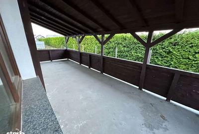 Casă cu 5 camere cu Teren 4000 Mp în Ipotești - 3