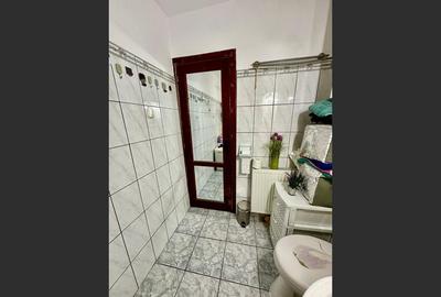 Apartament 2 camere, decomandat, zonă Torontal - 51 mp +3.52 mp balcon - 7