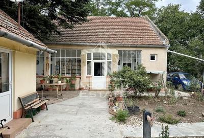 Casa cu anexa si teren 1457 in localitatea Carani
