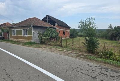 Casa loc SUMUGIU , sc 200 mp , parte veche si noua, ter 2670, sosea - 15