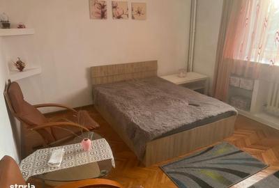Apartament cu 3 camere decomandat în Central - 4