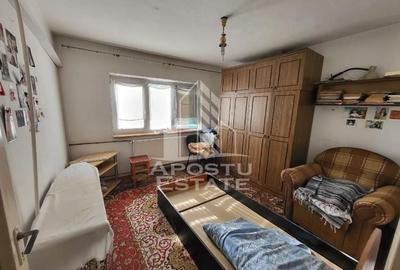 Apartament 2 camere, decomandat, zona Soarelui - 3