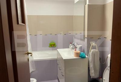 Apartament cu 3 camere semidecomandat în Carpați 2