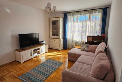 Apartament cu 3 camere decomandat în Exterior Vest - 1
