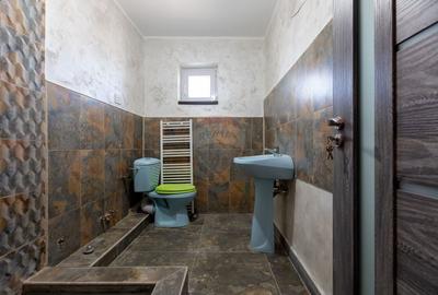 Apartament cu 3 camere decomandat în Traian - 10