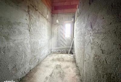 Casă cu 4 camere cu Teren 370 Mp în Tipografilor - 5