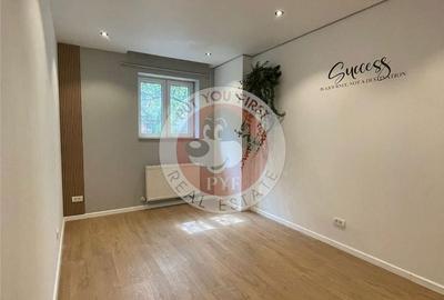 Apartament cu 3 camere decomandat în Calea Victoriei