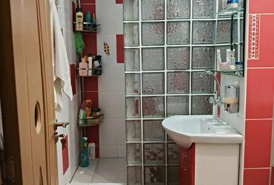 Apartament cu 2 camere semidecomandat în Câmpia Turzii