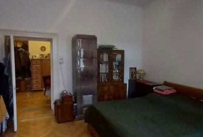 Casă cu 4 camere semidecomandat în Central - 6