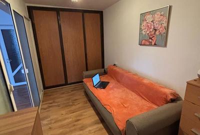 Apartament cu 3 camere semidecomandat, mobilat în Micro 19 - 7