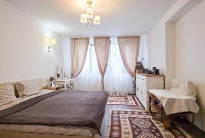 Casă cu 11 camere cu Canalizare în Dragomirești-Deal - 15