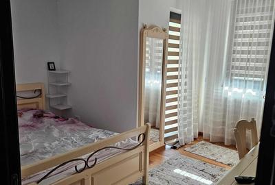 Apartament cu 3 camere, Centru, Etaj 1 , 3c-3861 - 3