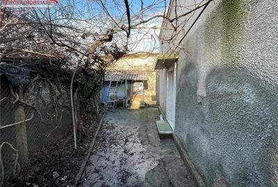 Casă cu 3 camere cu Canalizare în Central - 9