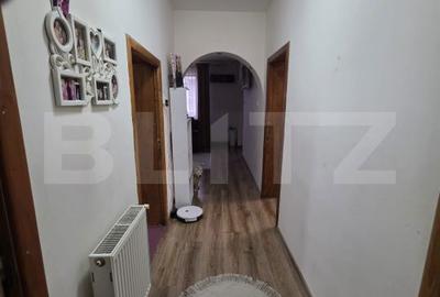 Casă cu 4 camere cu Teren 2700 Mp în Central - 6