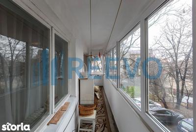Apartament cu 4 camere decomandat în 9 Mai - 4