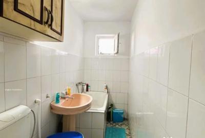 Apartament cu 3 camere semidecomandat în Big - 1