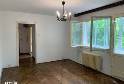 Apartament cu 3 camere semidecomandat în Berceni - 17
