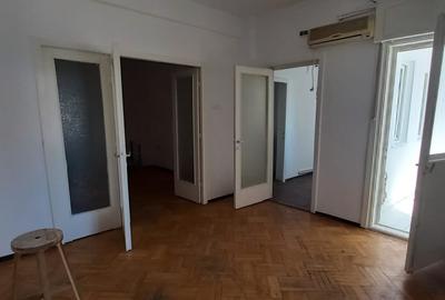 Apartament 3 camere Strada Smardan-Centrul Vechi - 9
