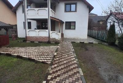 Casă cu Teren 500 Mp în Central - 4