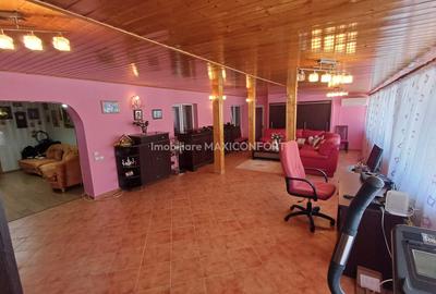 Apartament cu 4 camere în Radu Negru