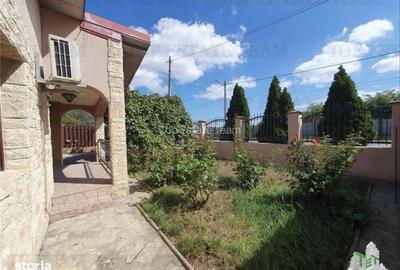 Casă cu 3 camere cu Teren 52 Mp în Central