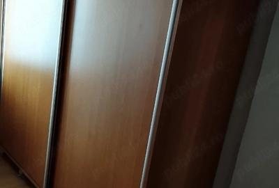 Apartament cu 3 camere semidecomandat în Berceni - 1