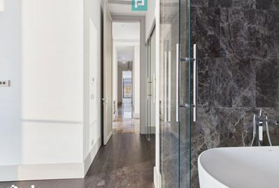 Apartament cu 4 camere decomandat în Tei - 12