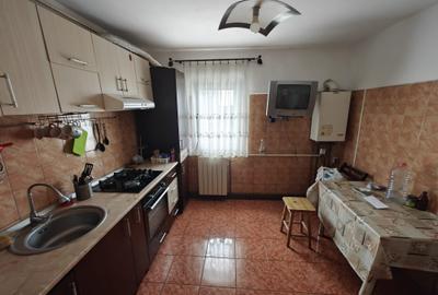 Apartament cu 3 camere ~ zona Dorobanti 1 ~ decomandat ~ 2 balcoane ~ renovat - 2