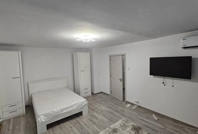 Garsonieră decomandată în Nord