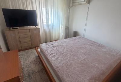 Apartament cu 3 camere decomandat în 9 Mai - 7