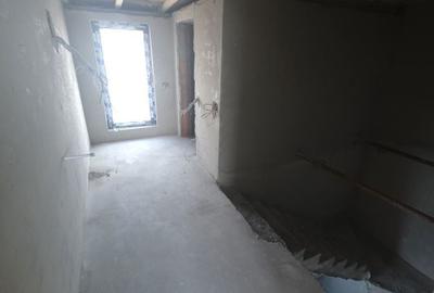 Casă cu 4 camere cu Teren 200 Mp în Central - 16