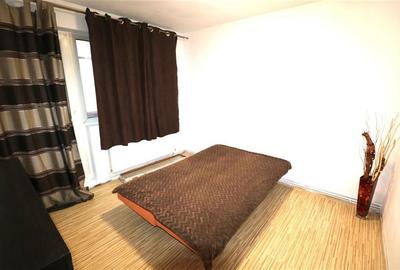 Apartament 3 camere , centrala proprie , zona Girocului - 7