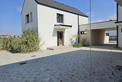 MONARCH SOLEIL -  Casa cu 3 dormitoare, 3 bai, dressing , 2 locuri parcare - 3